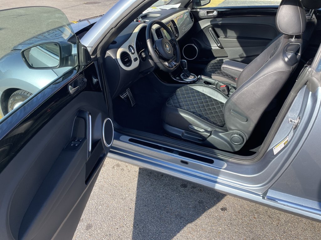Used 2019 Volkswagen Beetle 2.0T Final Edition SEL FWD image 14