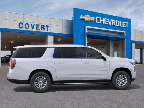 New 2026 Chevrolet Suburban LS RWD image 5