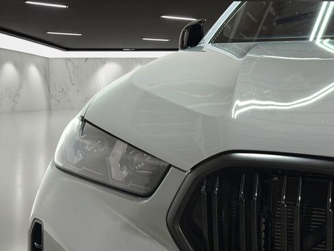 Used 2025 BMW X6 M60i image 9