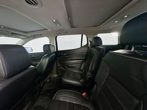 Used 2022 GMC Acadia Denali w/ Denali Technology Package FWD image 26