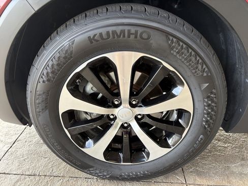 Used 2018 Kia Sorento EX w/ EX Advanced Touring Package FWD image 10