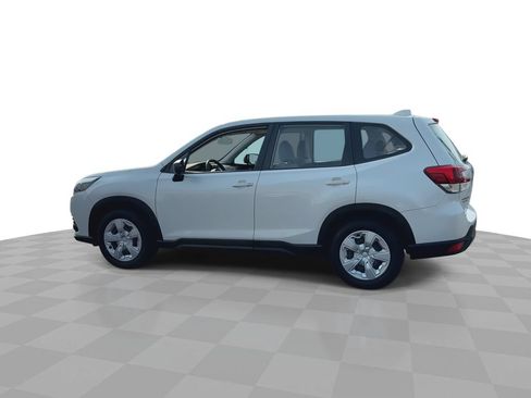 Used 2022 Subaru Forester AWD/4WD image 7