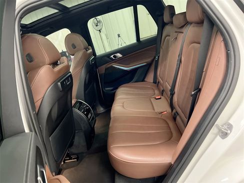Used 2022 BMW X5 xDrive45e w/ M Sport Package image 23