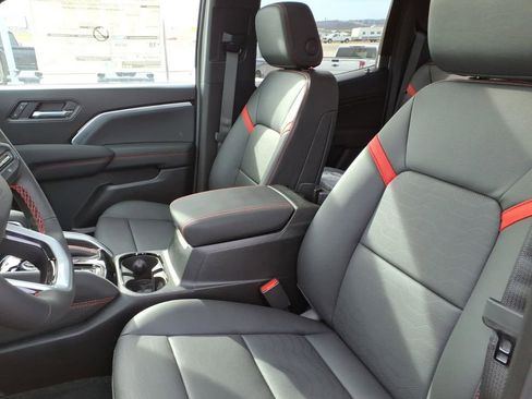 New 2026 Chevrolet Colorado Z71 w/ Technology Package image 4