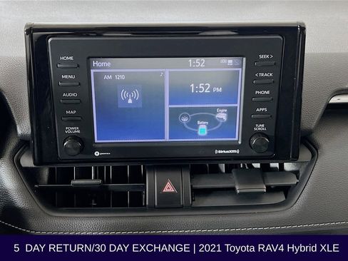 Used 2021 Toyota RAV4 XLE AWD/4WD image 17