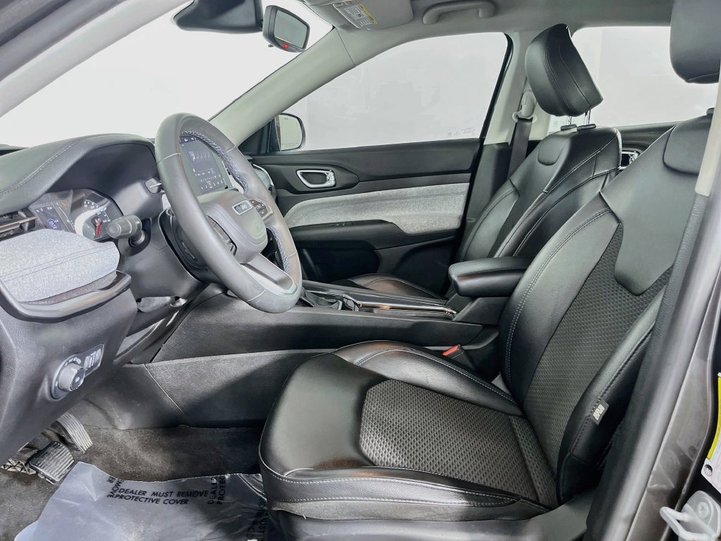 Used 2022 Jeep Compass Latitude FWD image 27