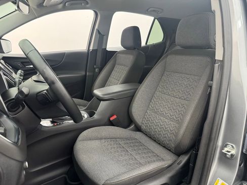 Used 2024 Chevrolet Equinox LT w/ LPO, Floor Liner Package FWD image 18