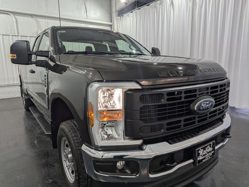 Used 2024 Ford F250 XL image 4