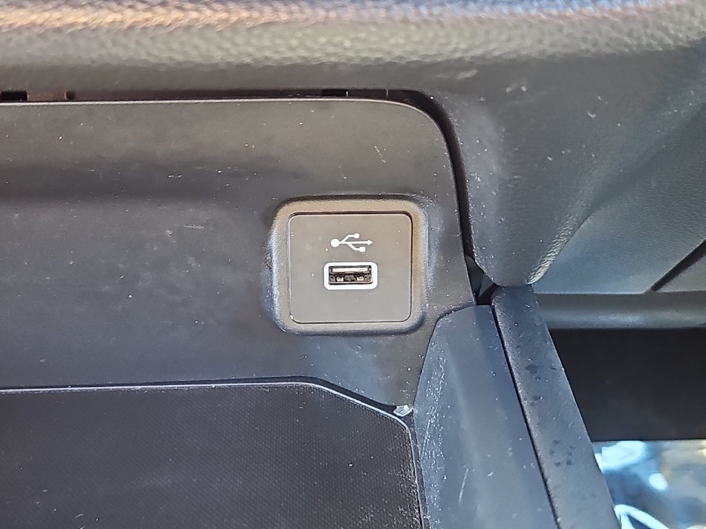 Used 2025 Honda HR-V Sport image 16
