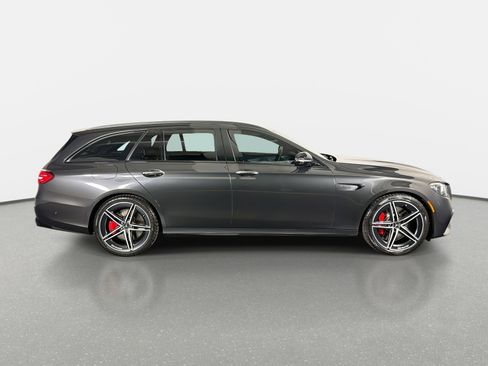 Used 2023 Mercedes-Benz E 63 AMG S image 2