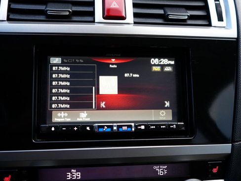 Used 2016 Subaru Outback 2.5i Limited image 20