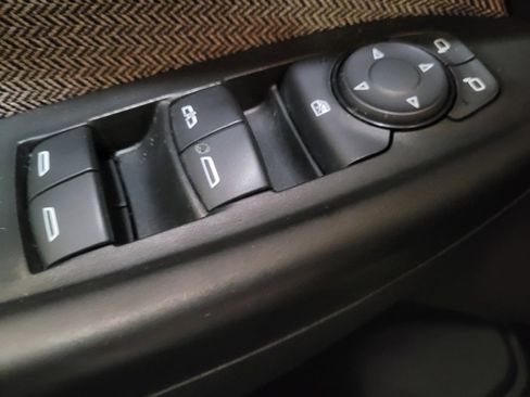 Used 2021 Chevrolet TrailBlazer LS FWD image 27
