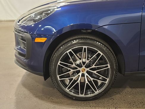 New 2026 Porsche Macan AWD/4WD image 34