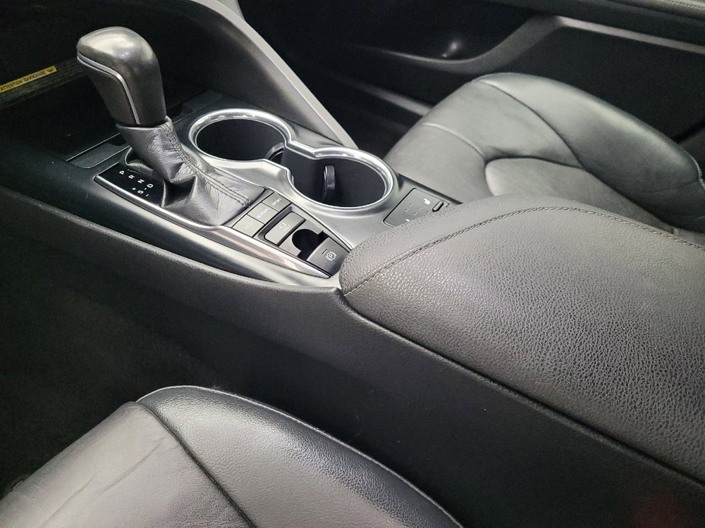 Used 2019 Toyota Camry XSE FWD image 26