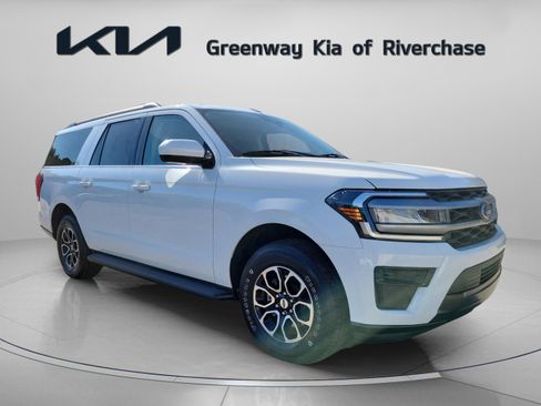 Used 2024 Ford Expedition Max XLT image 1
