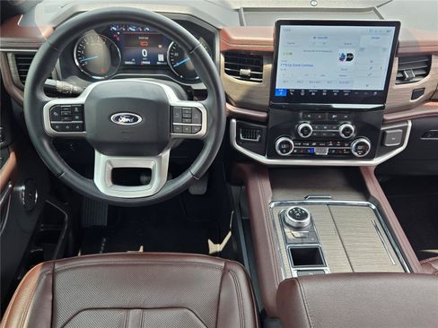 Certified 2024 Ford Expedition Limited RWD image 24