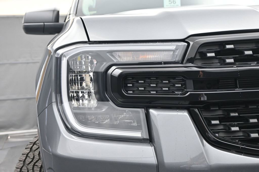 New 2026 Ford Ranger XLT w/ Black Appearance Package AWD/4WD image 6