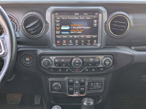 Used 2021 Jeep Wrangler Unlimited Sahara AWD/4WD image 7