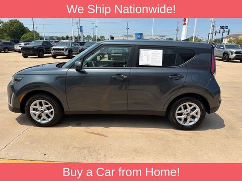 Used 2025 Kia Soul LX w/ LX Technology Package FWD image 8