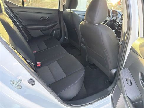 Used 2024 Nissan Sentra SV image 28