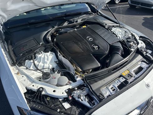 Used 2025 Mercedes-Benz C 300 Sedan image 17
