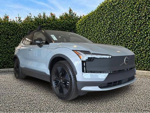 New 2026 Volvo EX30 Cross Country Ultra w/ Protection Package Premier AWD/4WD image 8