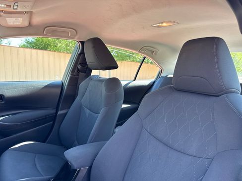 Used 2022 Toyota Corolla LE FWD image 17