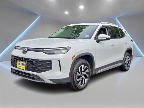 Used 2026 Volkswagen Tiguan S AWD/4WD image 1