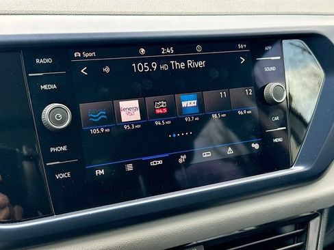Used 2022 Volkswagen Taos SE FWD image 19