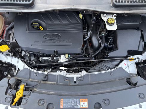 Used 2017 Ford Escape SE AWD/4WD image 31
