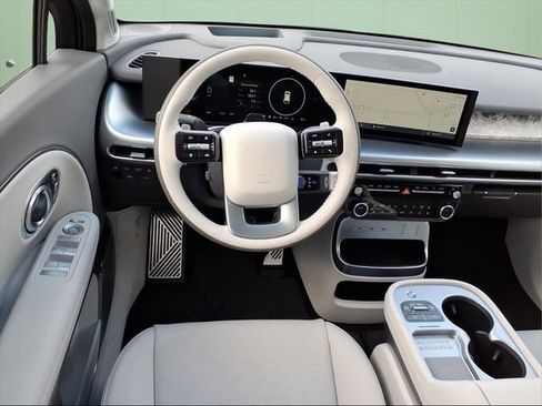 New 2026 Hyundai Ioniq 9 Calligraphy image 10