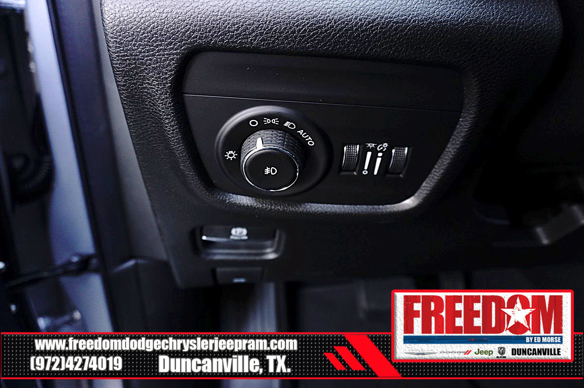 New 2026 Jeep Grand Cherokee Limited w/ Limited Altitude Package AWD/4WD image 26