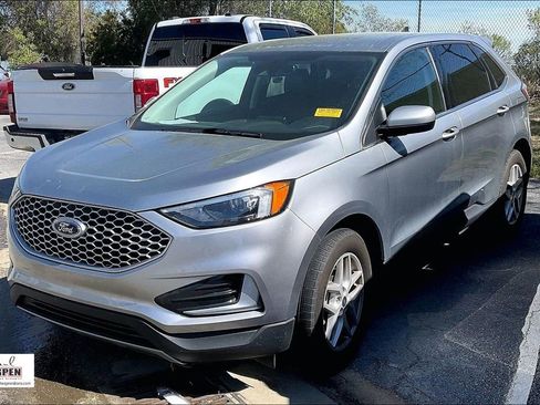 Used 2024 Ford Edge SEL image 2