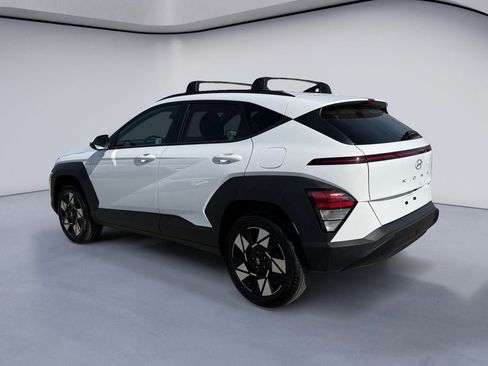 Used 2024 Hyundai Kona SEL w/ Convenience Package AWD/4WD image 3