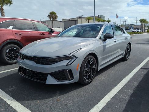 Certified 2025 Kia K5 GT-Line image 3