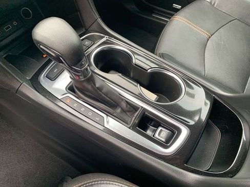 Used 2023 Chevrolet Equinox Premier AWD/4WD image 28