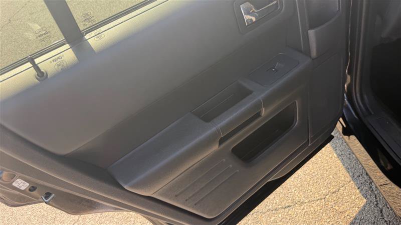 Used 2018 Ford Flex SE FWD image 18