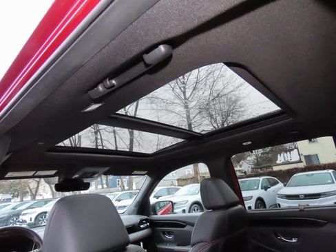 Certified 2023 Honda Pilot TrailSport image 18