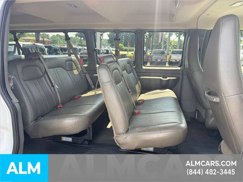 Used 2020 Chevrolet Express 3500 LS RWD image 5