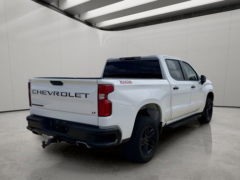 Used 2021 Chevrolet Silverado 1500 LT Trail Boss w/ LPO, Dark Essentials Package AWD/4WD image 5