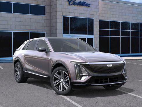New 2025 Cadillac Lyriq Luxury image 7