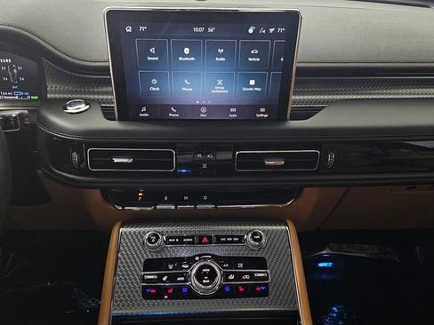 Used 2023 Lincoln Aviator Black Label Grand Touring w/ Class IV Trailer Tow Package image 32