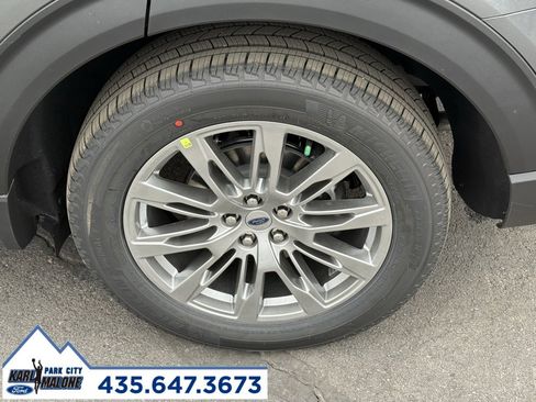 New 2026 Ford Explorer Active w/ Active Comfort Package image 10