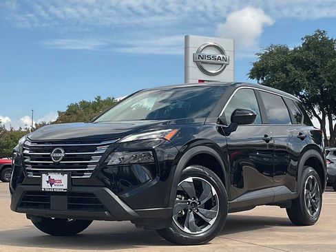 Used 2025 Nissan Rogue SV FWD image 1
