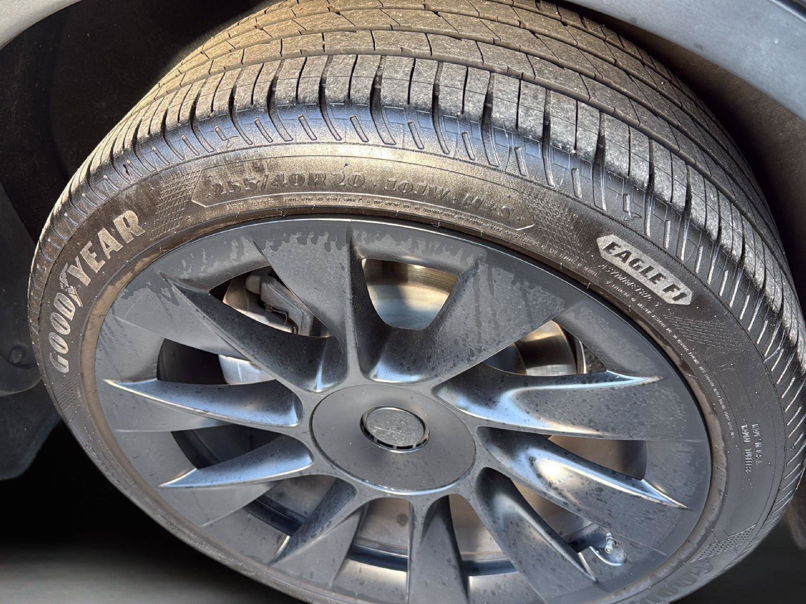 Used 2023 Tesla Model Y Long Range AWD/4WD image 12