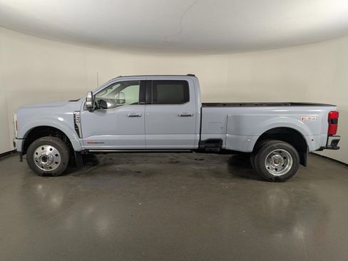 Used 2025 Ford F450 King Ranch w/ Chrome Package image 5