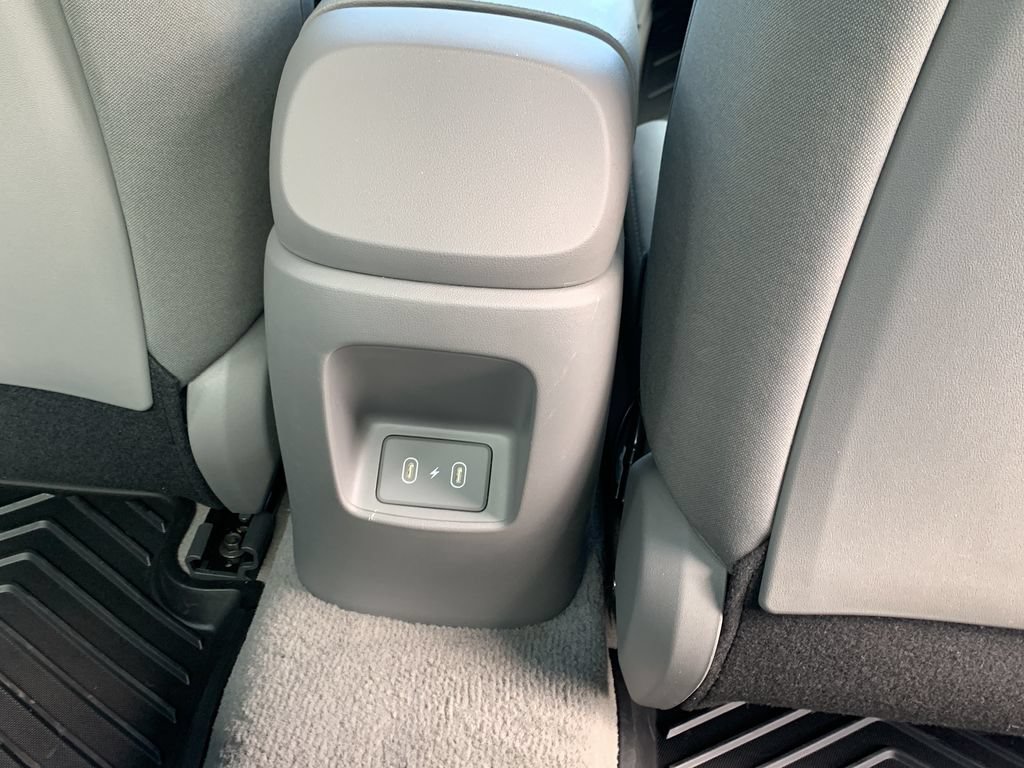 Certified 2026 Hyundai Elantra SE FWD image 39