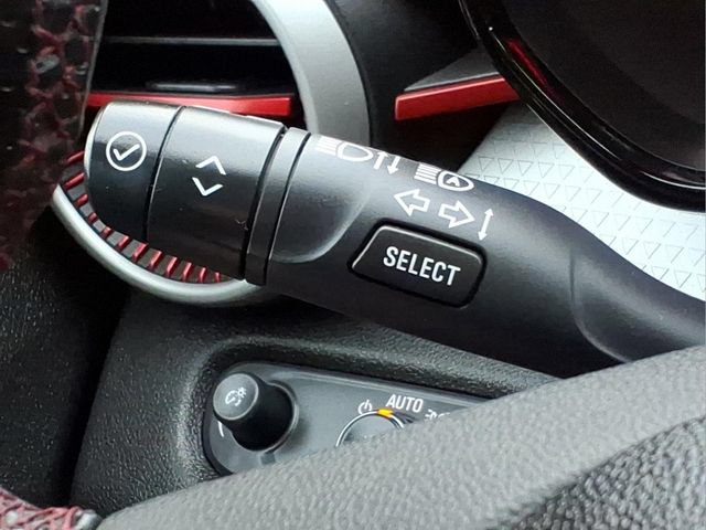 Used 2024 Chevrolet Trax RS w/ Driver Confidence Package FWD image 28