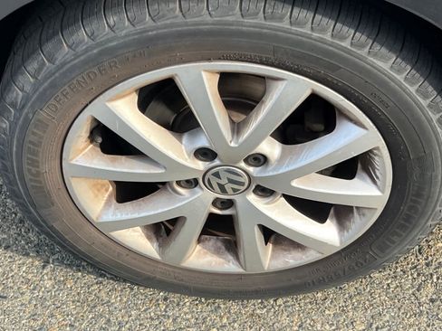 Used 2015 Volkswagen Jetta SE image 17