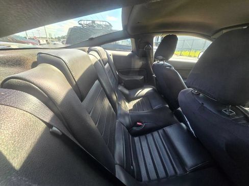Used 2005 Ford Mustang GT Premium RWD image 6